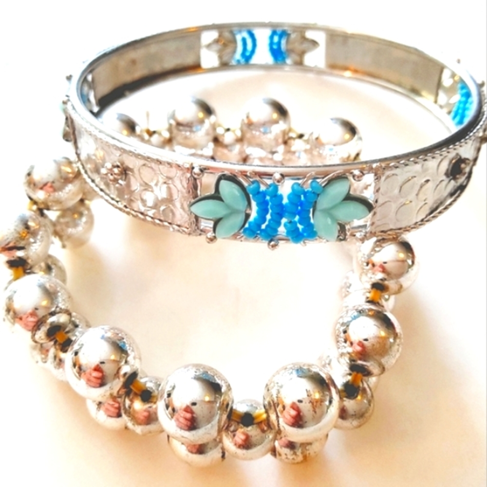 Silver And Blue Bracelet Set